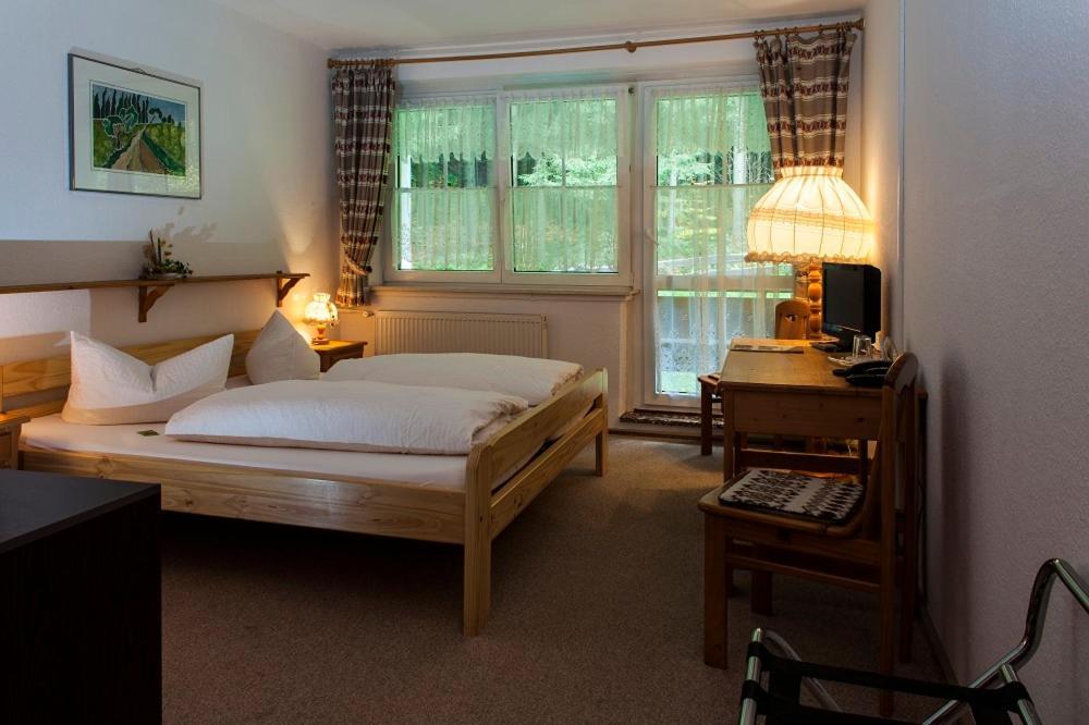 Hotel Rodebachmuehle ゲオルゲンタール エクステリア 写真